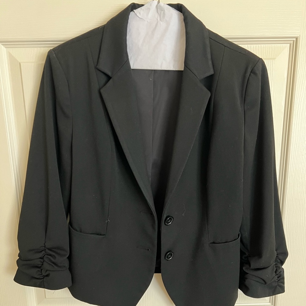 Express Cropped Sleeve Blazer